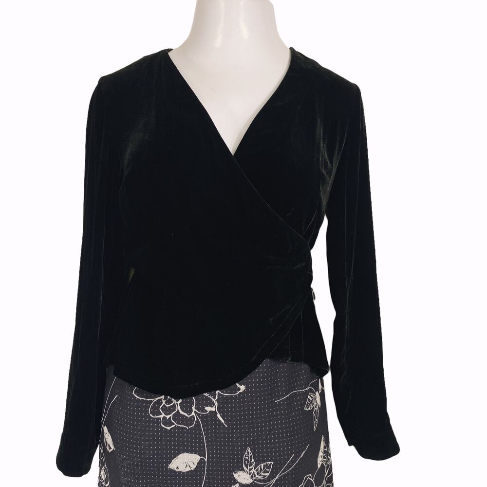 Vintage Ann Taylor Womens Size 2 Black Velvet Long Sleeve Wrap Top